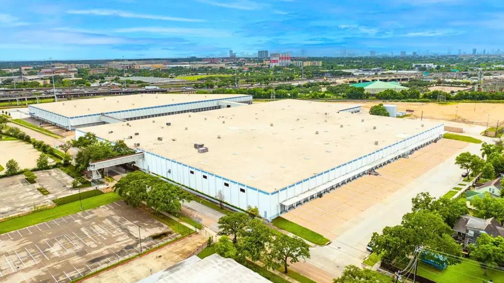 Strategic Warehouse Solutions Across Illinois and Texas